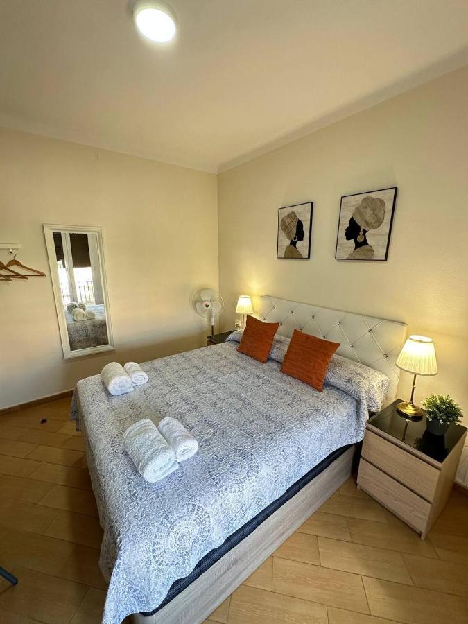 Rooms Nueva Valencia Barcelona Eksteriør billede