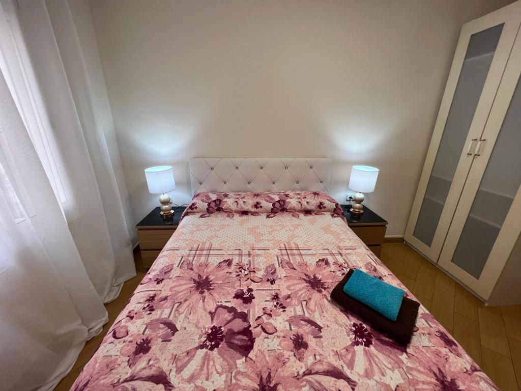 Rooms Nueva Valencia Barcelona Eksteriør billede