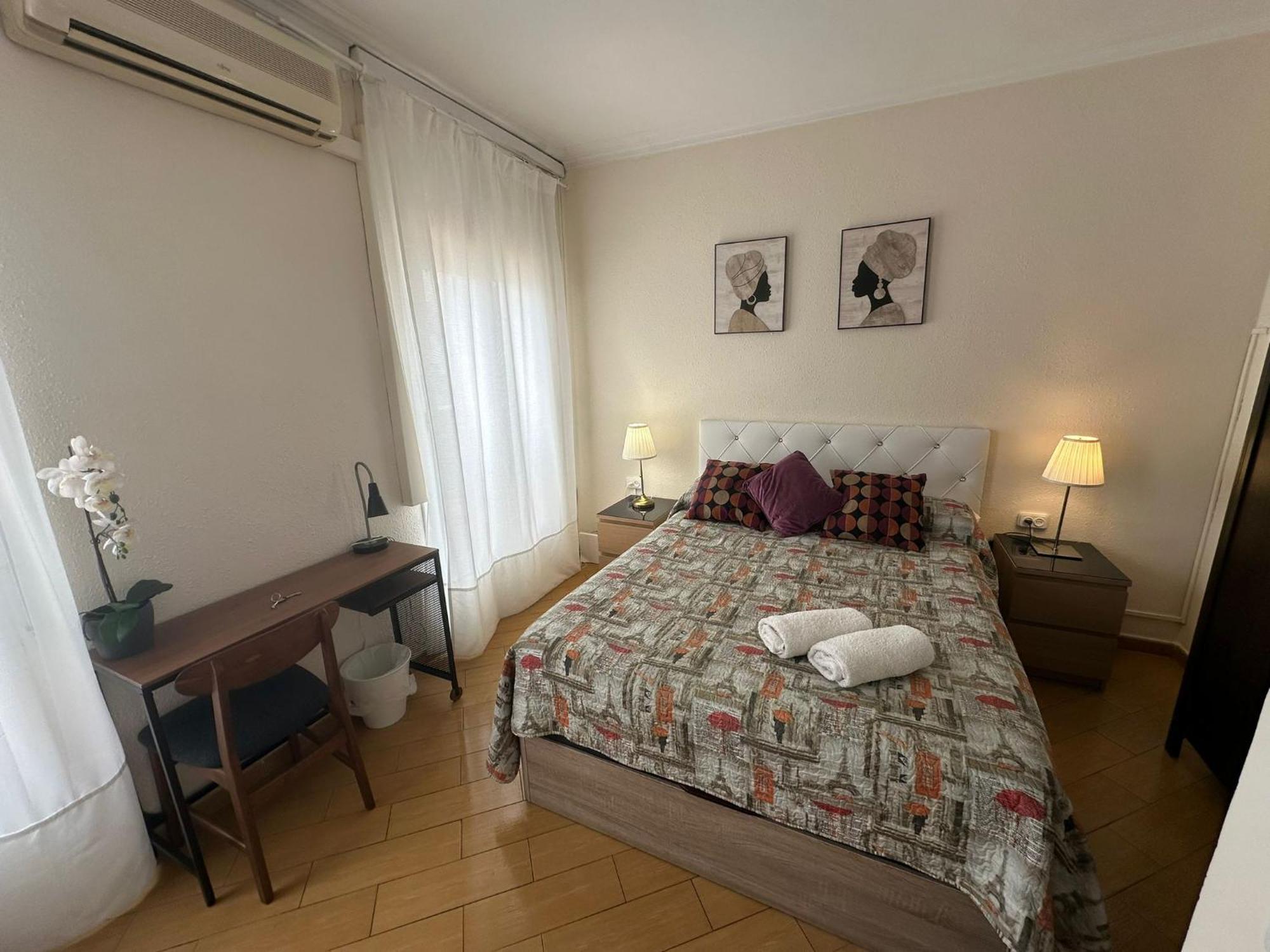 Rooms Nueva Valencia Barcelona Eksteriør billede