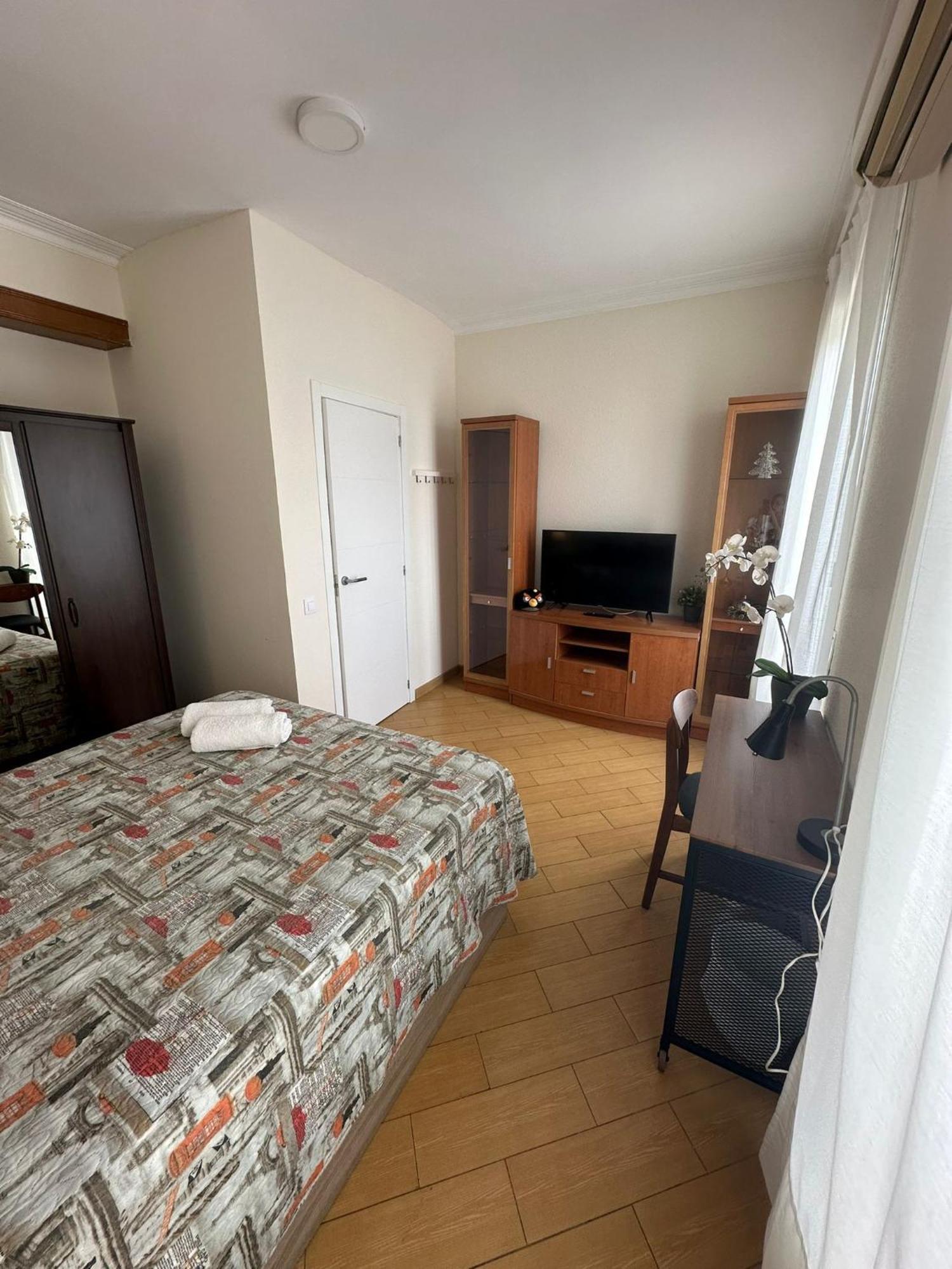 Rooms Nueva Valencia Barcelona Eksteriør billede