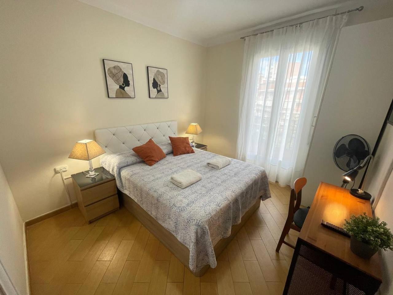 Rooms Nueva Valencia Barcelona Eksteriør billede