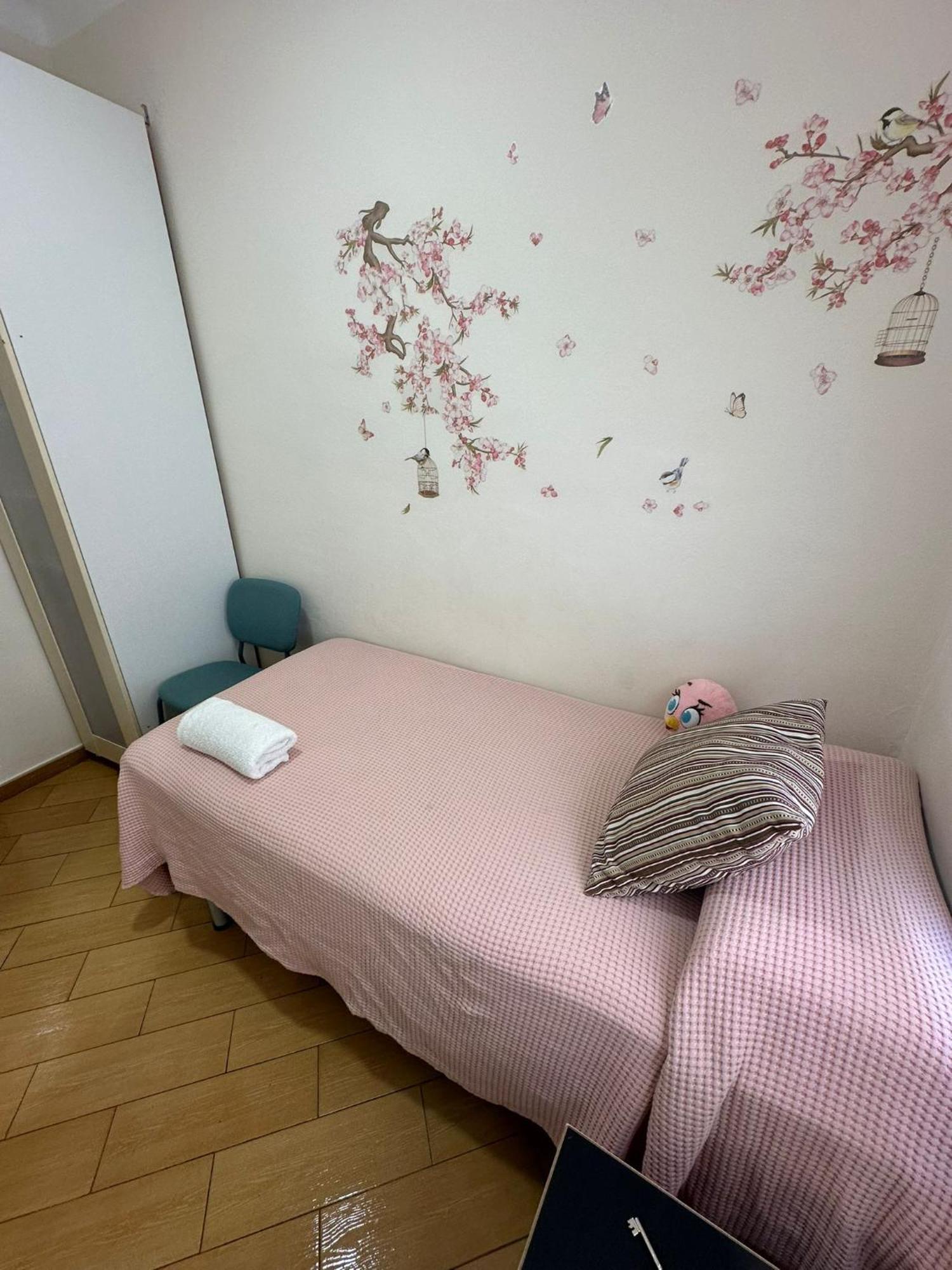 Rooms Nueva Valencia Barcelona Eksteriør billede