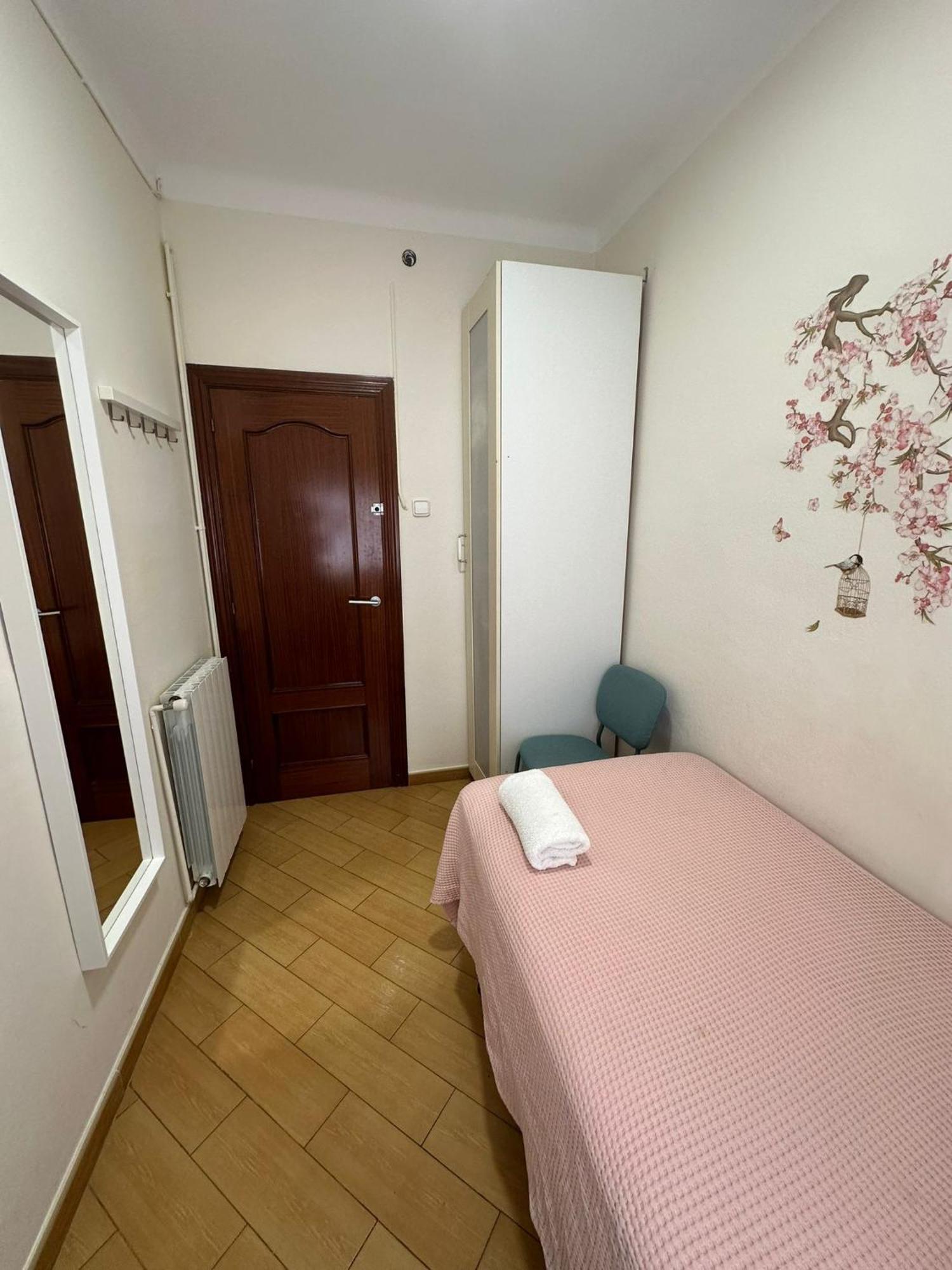 Rooms Nueva Valencia Barcelona Eksteriør billede