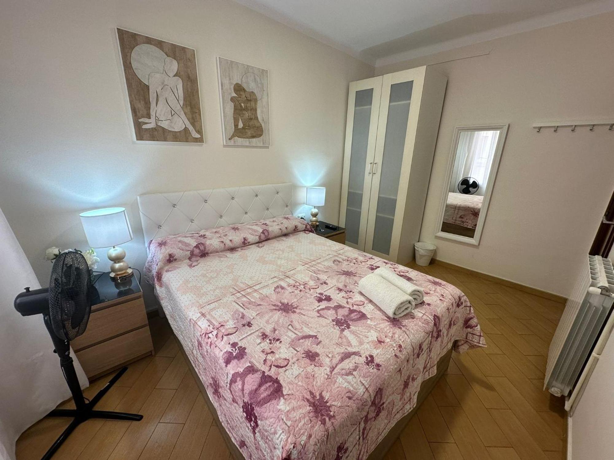 Rooms Nueva Valencia Barcelona Eksteriør billede