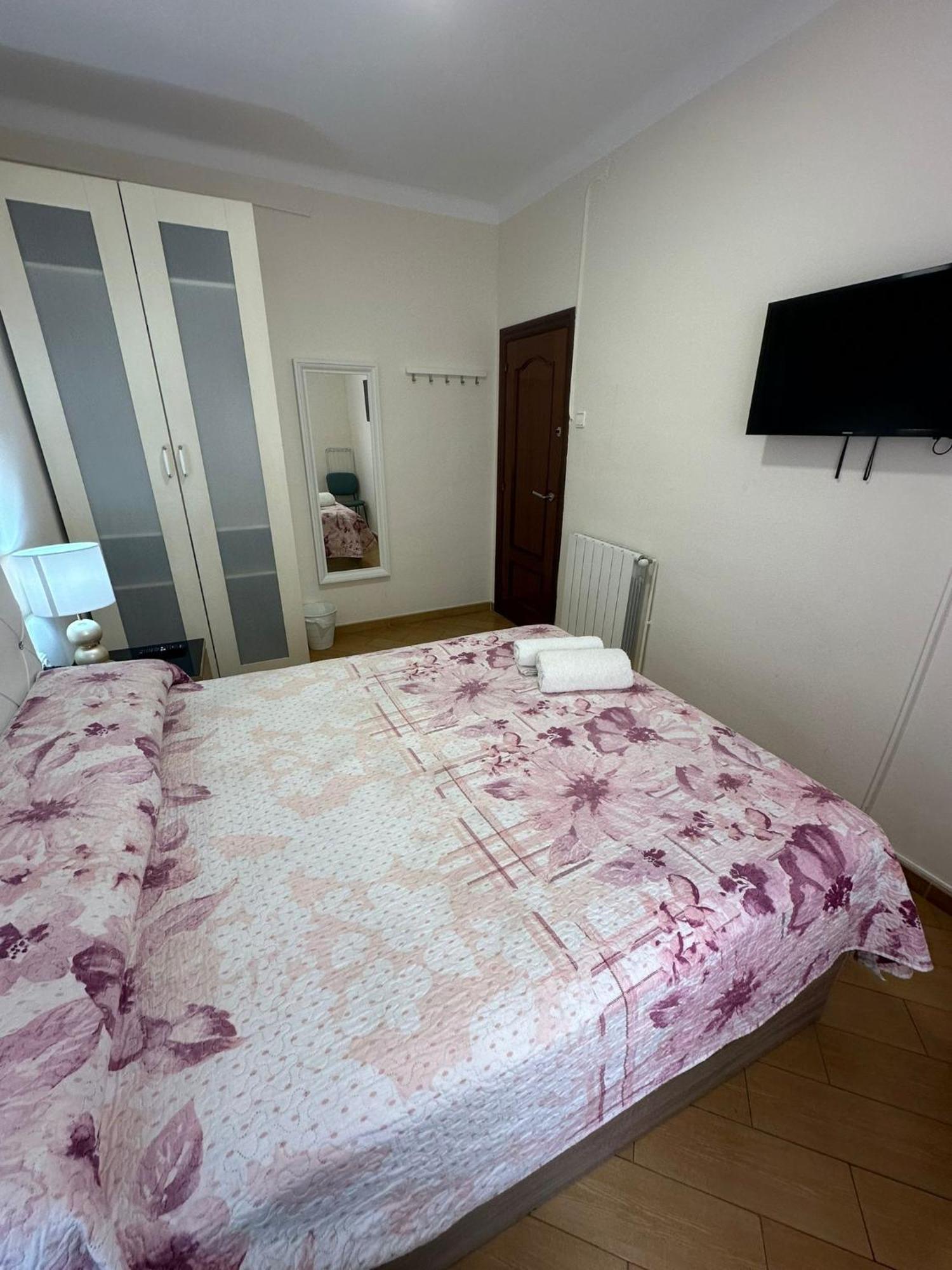 Rooms Nueva Valencia Barcelona Eksteriør billede
